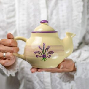 City to Cottage® Ceramic Teapot